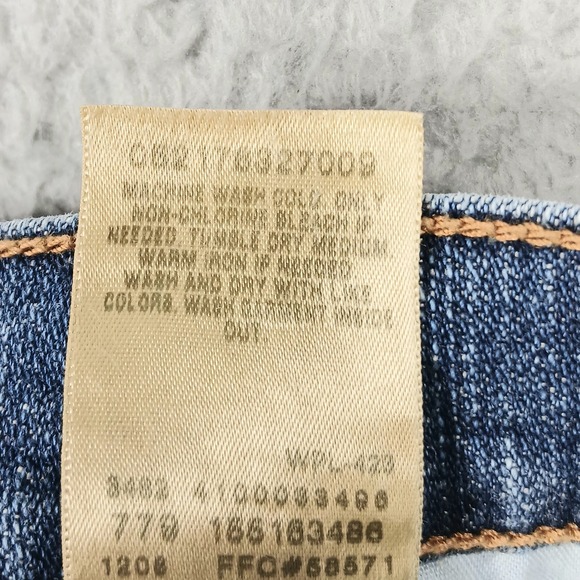 Levi's 515 Boot Cut Jeans Women's 6 Short Medium Wash Stretch Denim - Picture 7 of 10